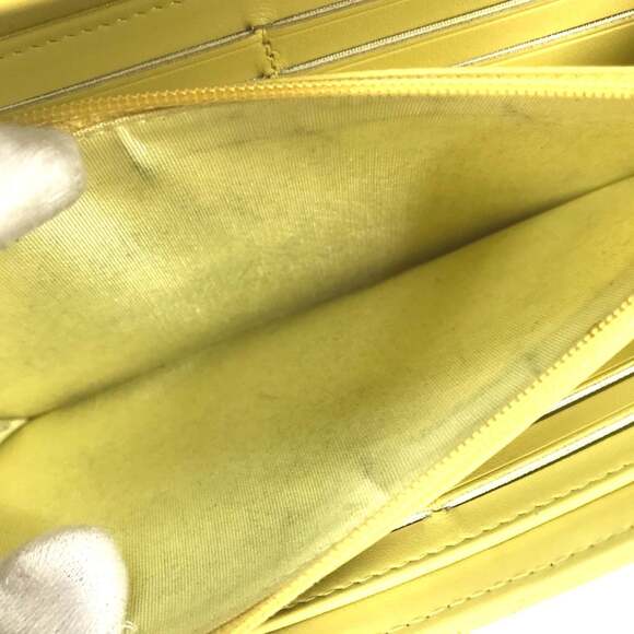 CHANEL Yellow Wallet - Picture 14 of 16